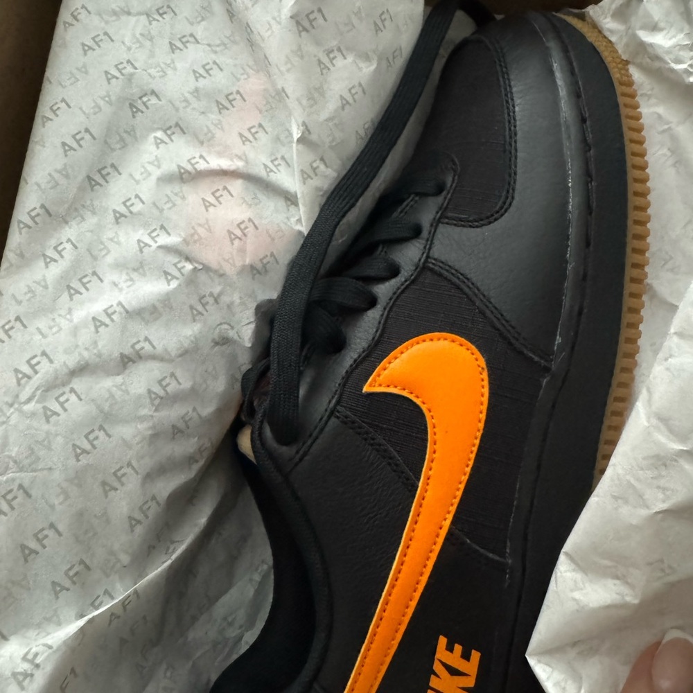 Nike Air Force 1 LV8 Black and Orange Sneakers Brand New 🔥 - Picture 3 of 9
